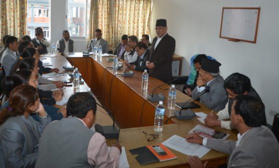 हस्ताक्षर किर्ते गरिएको भन्दै माओवादी केन्द्रका ३५ सांसदद्धारा नेतृत्वमाथि विद्रोहको चेतावनी, प्रचण्ड ट्वाँ !