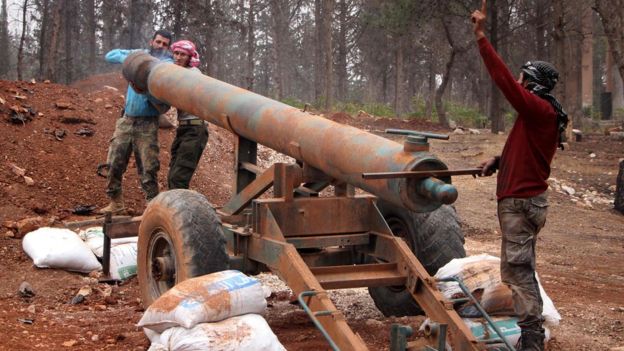 Syria rebels ‘in push to break Aleppo siege’