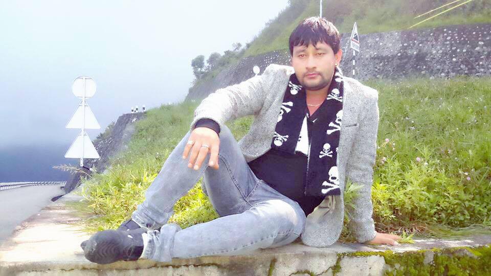 सडक दुरघटनामा परि कलाकार ओम क्षेत्रीको मृत्यु…