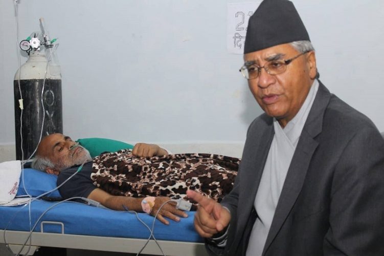 बोल्नै नसक्ने भए डा. केसी