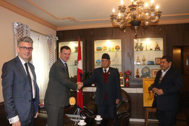 बेलायतका राज्यमन्त्रीद्वारा अध्यक्ष प्रचण्डसँग भेट