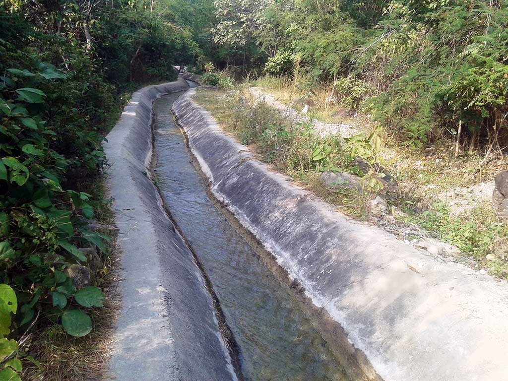 सिँचाइ कुलो निर्माण हँु्दा स्थानीय खुशी