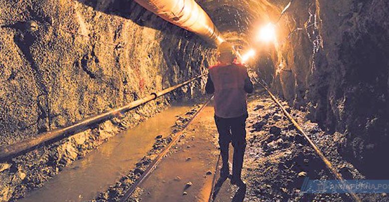 मेलम्ची खानेपानी आयोजना लथालिङ, सम्हाल्ने कोही भएनन्