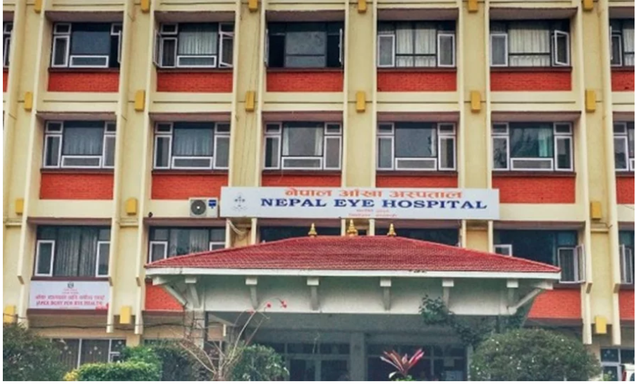 त्रिपुरेश्वर आँखा अस्पतालमा बिरामी बदे