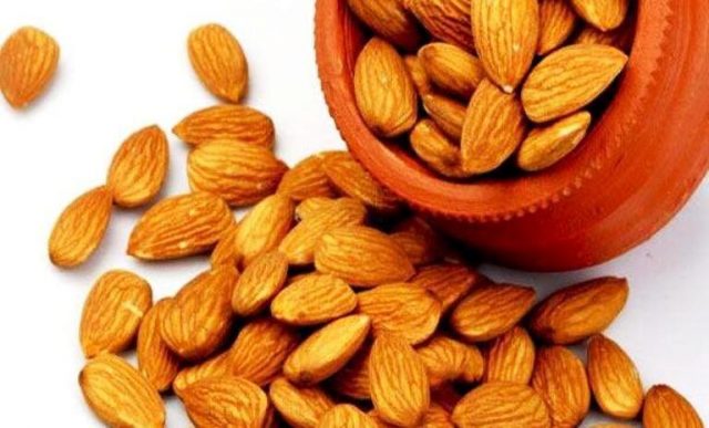 यदि तपाइले दिनको ४ पिस बदाम रेगुलर खानुभयो भने के हुन्छ ?