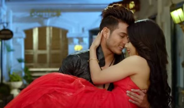 ‘मारुनी’ फिल्मको प्रचारमा नयाँ शैली, दर्शकले रुचाउलान पुष्प र साम्राज्ञीको जोडी?