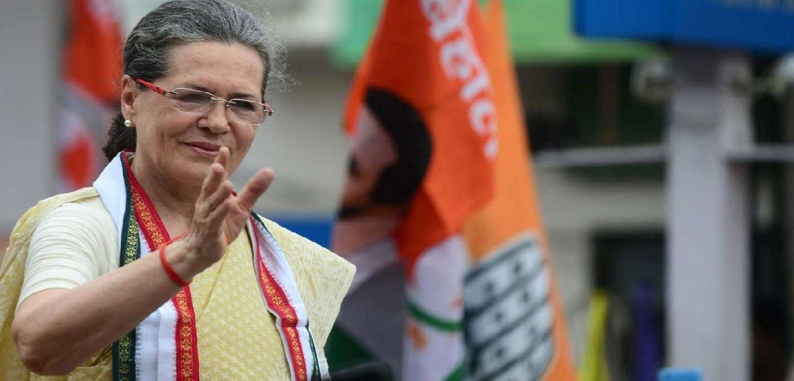 सोनिया गान्धी बनिन् काँग्रेस अध्यक्ष