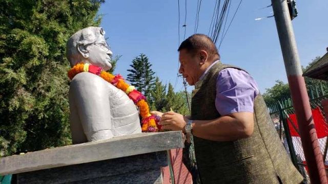 सरकारको अलोकप्रिय कदमकै कारण नागरिकको भरोसा गुमाउँदै गएको दाबी