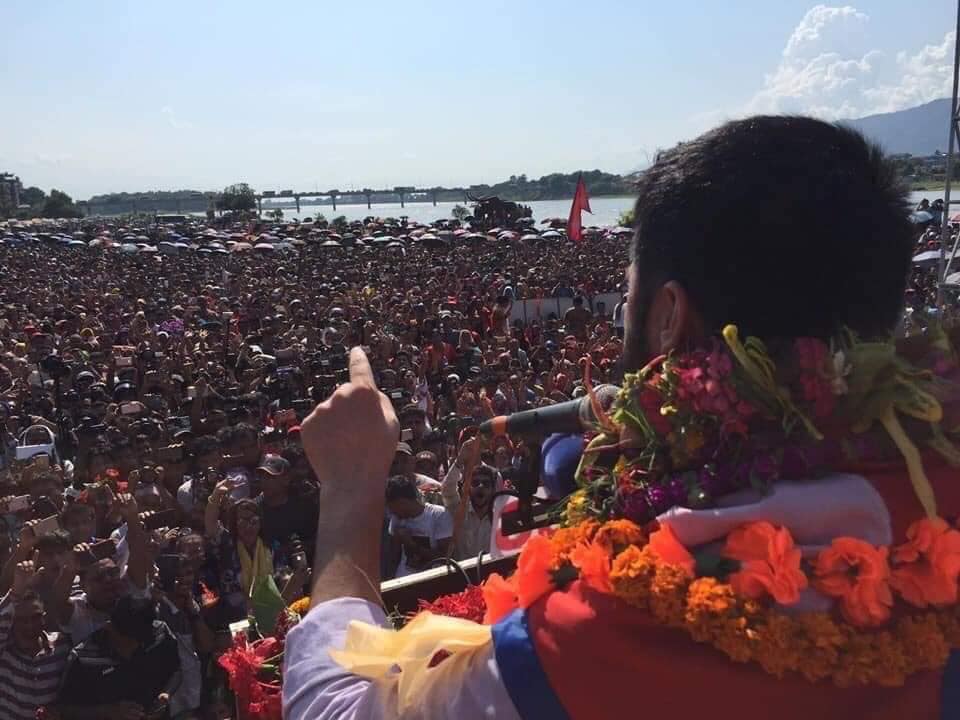 पत्रकार प्रेम बानियाँ भन्छन्-‘रबिजी संयम्तापूर्वक, बहुत बलियो आधार बनाएर मात्रै है’