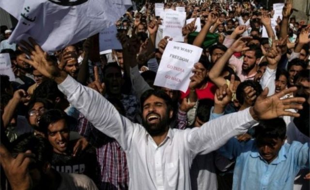 कश्मीरको विशेष मान्यता खोसिएपछि भारतका अन्य राज्यको भविष्यबारे चिन्ता