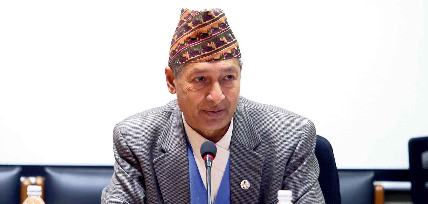 राजस्व छली गर्ने जो सुकै भए पनि कारबाहीको भागिदार हुने: अर्थमन्त्री खतिवडा
