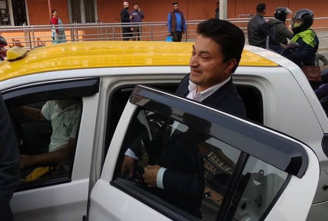 मन्त्रालयबाट विदा भएपछि ट्याक्सी चढेर घर गए विष्ट