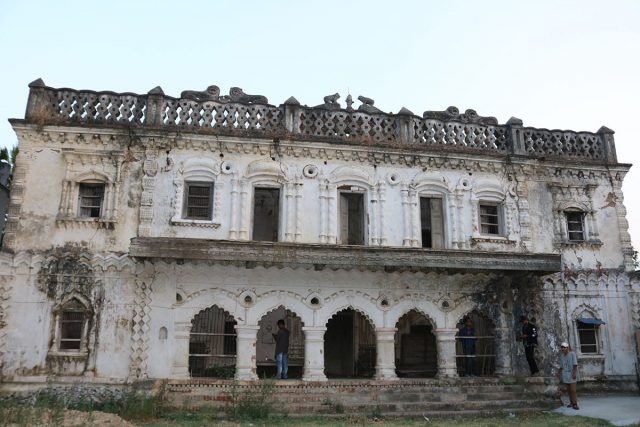 दाङको ५५ झ्याले दरबार’ जीर्णावस्थामा