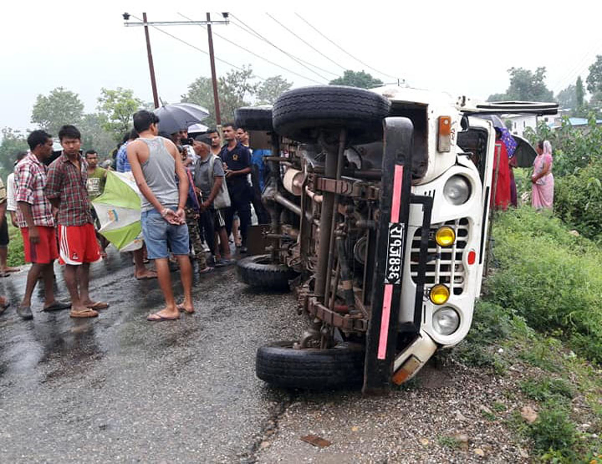जीप दुर्घटनामा परी चालकको मृत्यु