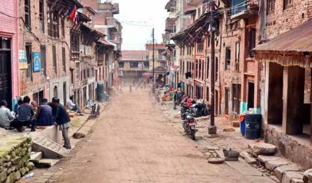 भित्री शहरका धेरै भूकम्पपीडित घर बनाउन असमर्थ