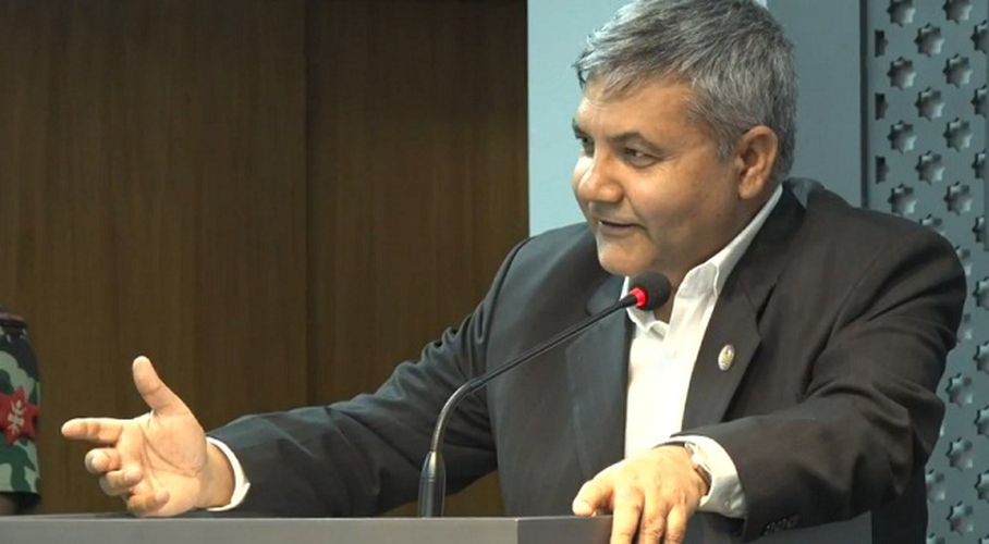 किन चाहियो २५ मन्त्रीलाई ४० कवाटर ?