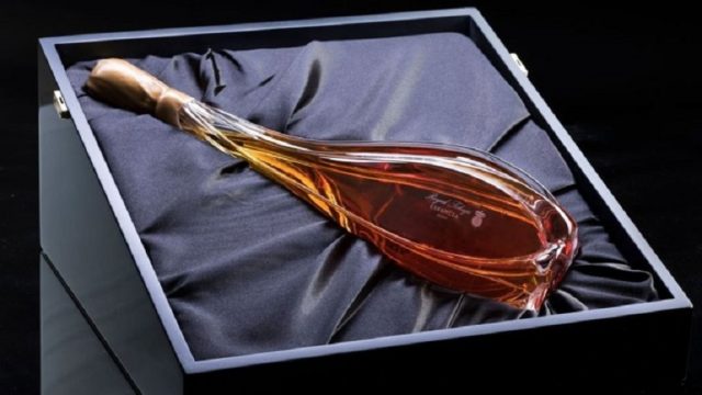 एक बोतल रक्सीको ४५ लाख