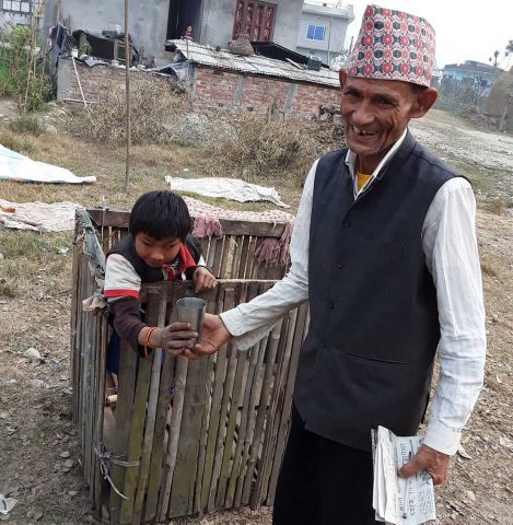 उपचार नपाउँदा खोरमै बन्धक