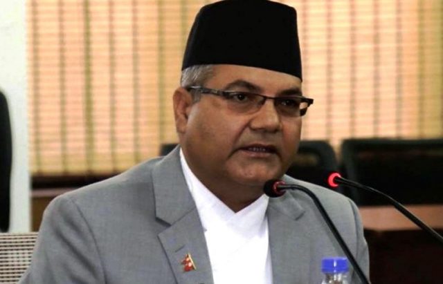 संचारमन्त्रीले दिए राजीनामा