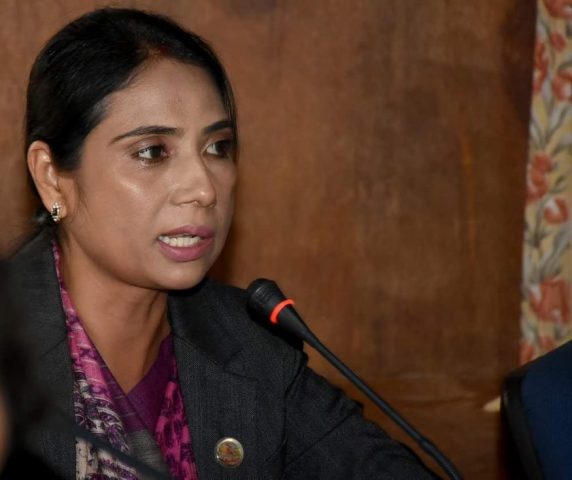 सामूहिक बलात्कारको घट्नामा पक्राउ परेका दोषीलाई कारबाही गर्न सांसद महतोको माग