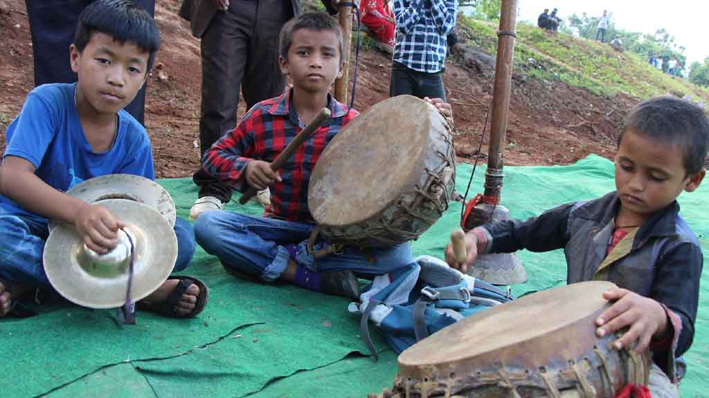 पाँच वर्षदेखि बाजा बजाउने मान्छेको अभाव