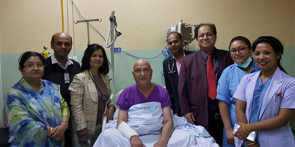 ओलीलाई फेरि महिलाको मृगौला