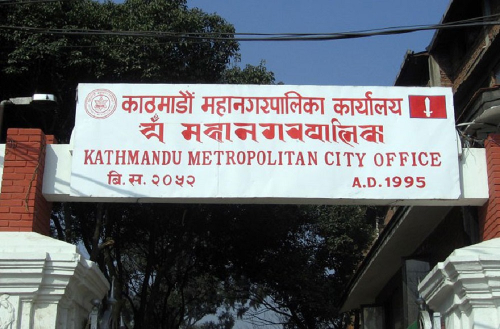 कामपाले हटायो बाह्र हजार प्रचार सामग्री