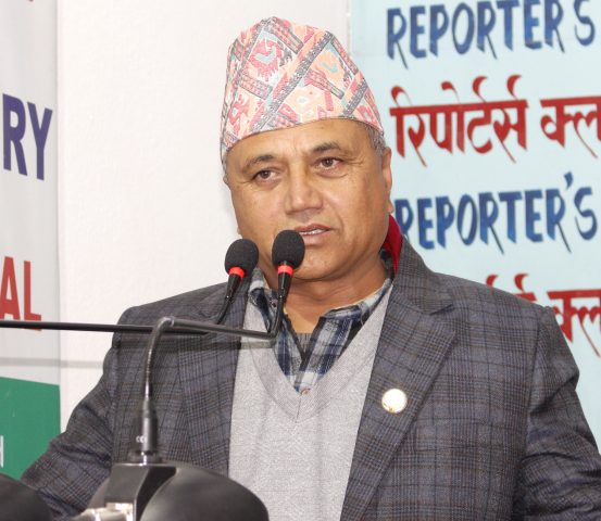 प्रधानमन्त्रीलाई हटाउन खोज्ने प्रयास पानीको फोकाजस्तैं फुट्छ : अधिकारी