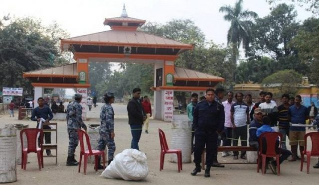 सवारीसाधन सञ्चालनमा पूर्ण रोक लगाइयो जमुनाह नाकामा