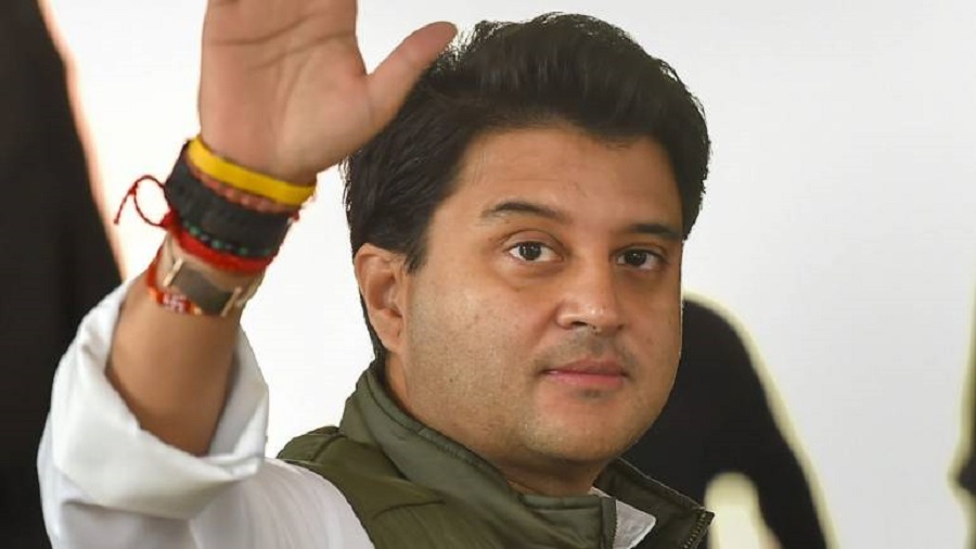 सिन्धियाको विद्रोहले मध्यप्रदेशमा कँग्रेस आईको सत्ता ढल्दै