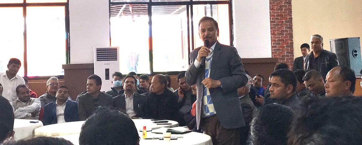गगन र प्रदीपलाई दायाँबायाँ राखेर सिटौलाले दिए यस्तो सन्देश