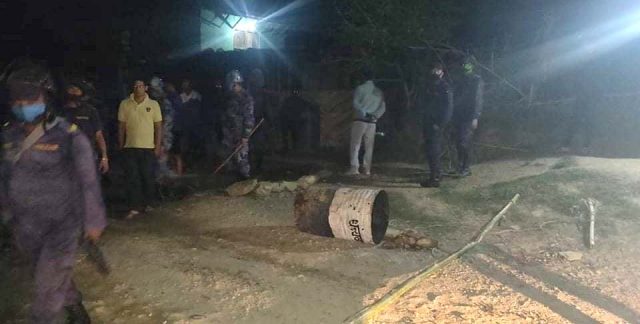 रक्सीले मातेर जनप्रतिनिधिले गरे चौकीमा आक्रमण