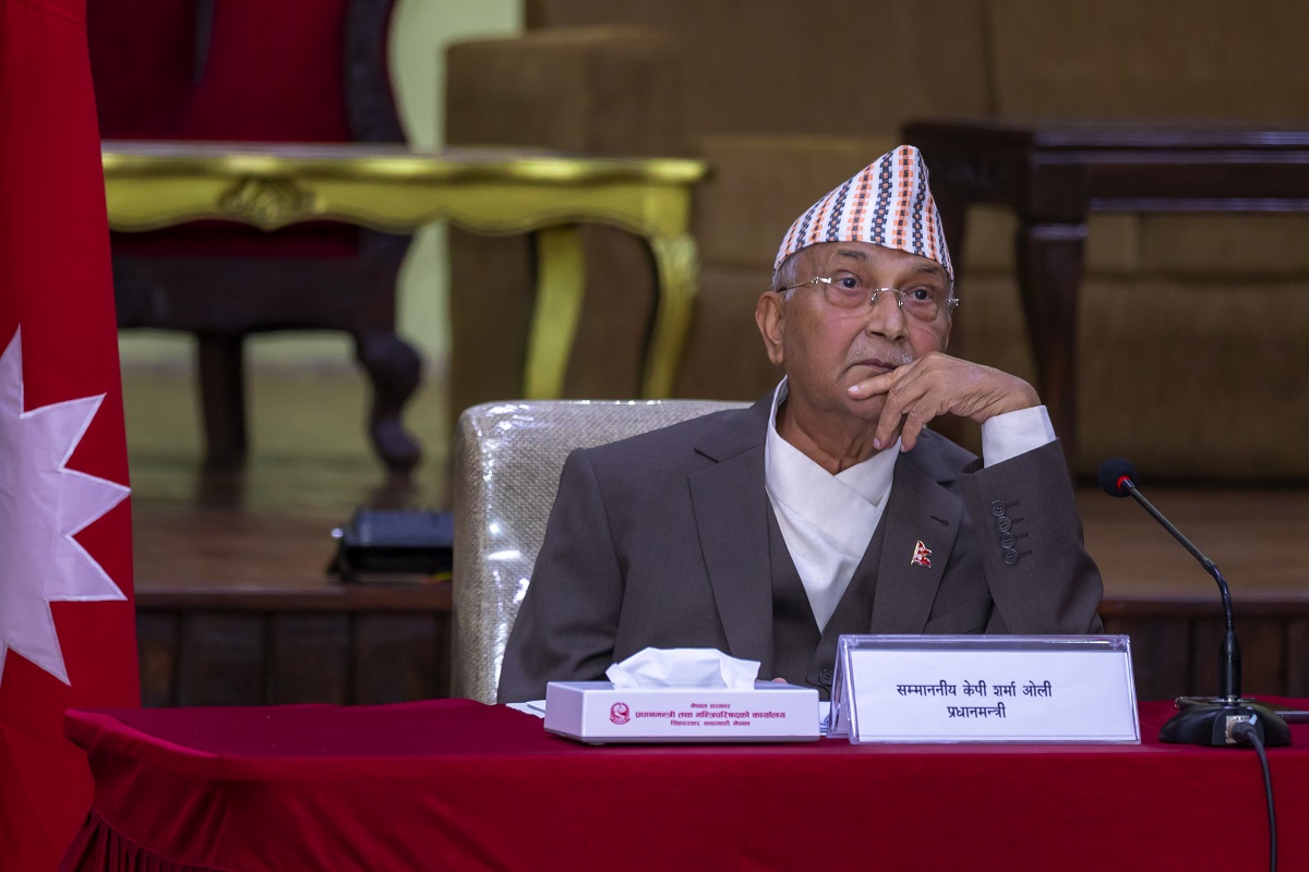 प्रधानमन्त्री ओली पार्टी फुटाउन सजिलो हुने राजनीतिक दलसम्बन्धी अध्यादेश ल्याउने तयारीमा