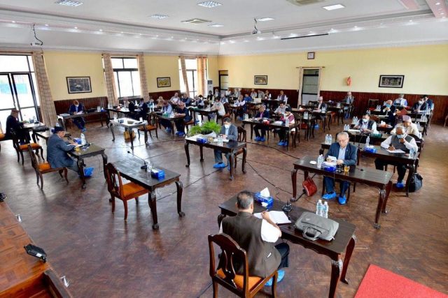 ओलीबिनै प्रचण्डले सुरु गरे स्थायी कमिटी बैठक