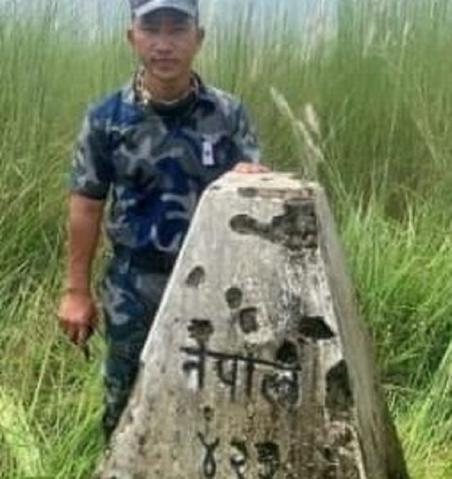 पर्सामा नेपाल–भारत स्तम्भको खोजी