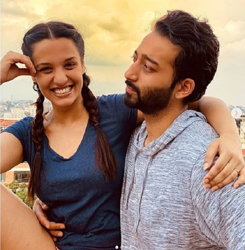 विवाह गरेको एक वर्षमा आमा बन्दै प्रियंका कार्की