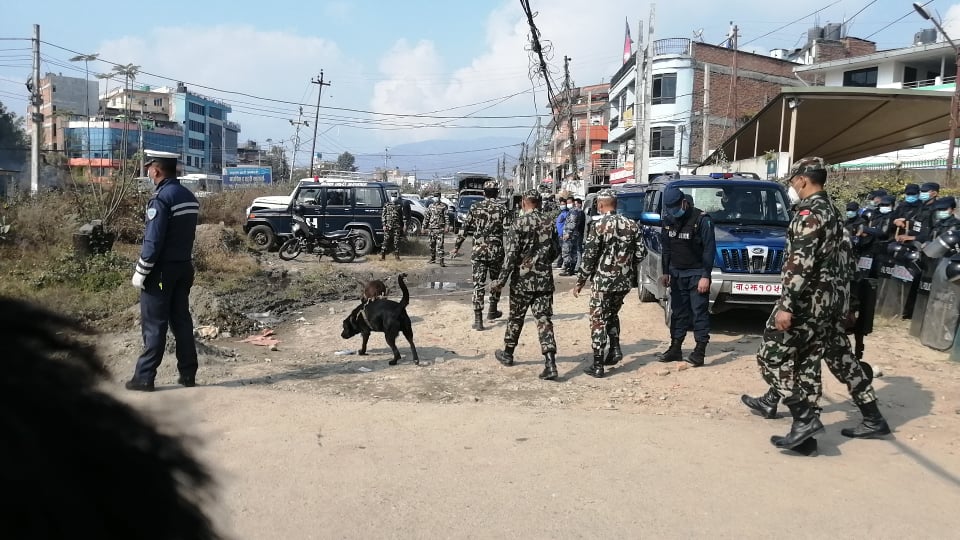 नेकपा केन्द्रीय कार्यालयमा ठुलो संख्यामा सुरक्षाकर्मी, सेना समेत पुग्यो