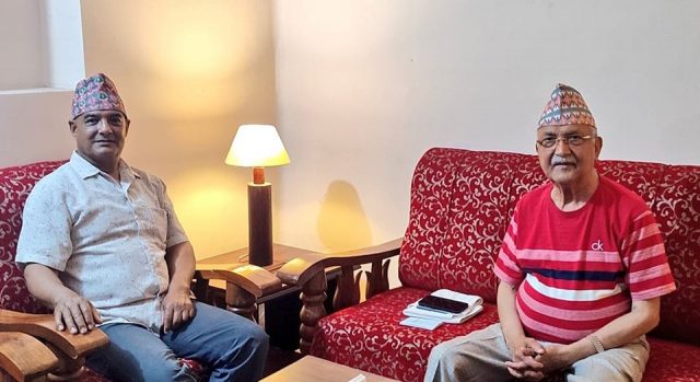 राप्रपा महामन्त्री राणाले ओलीलाई भेटे, चुनावी तालमेलको प्रस्ताव