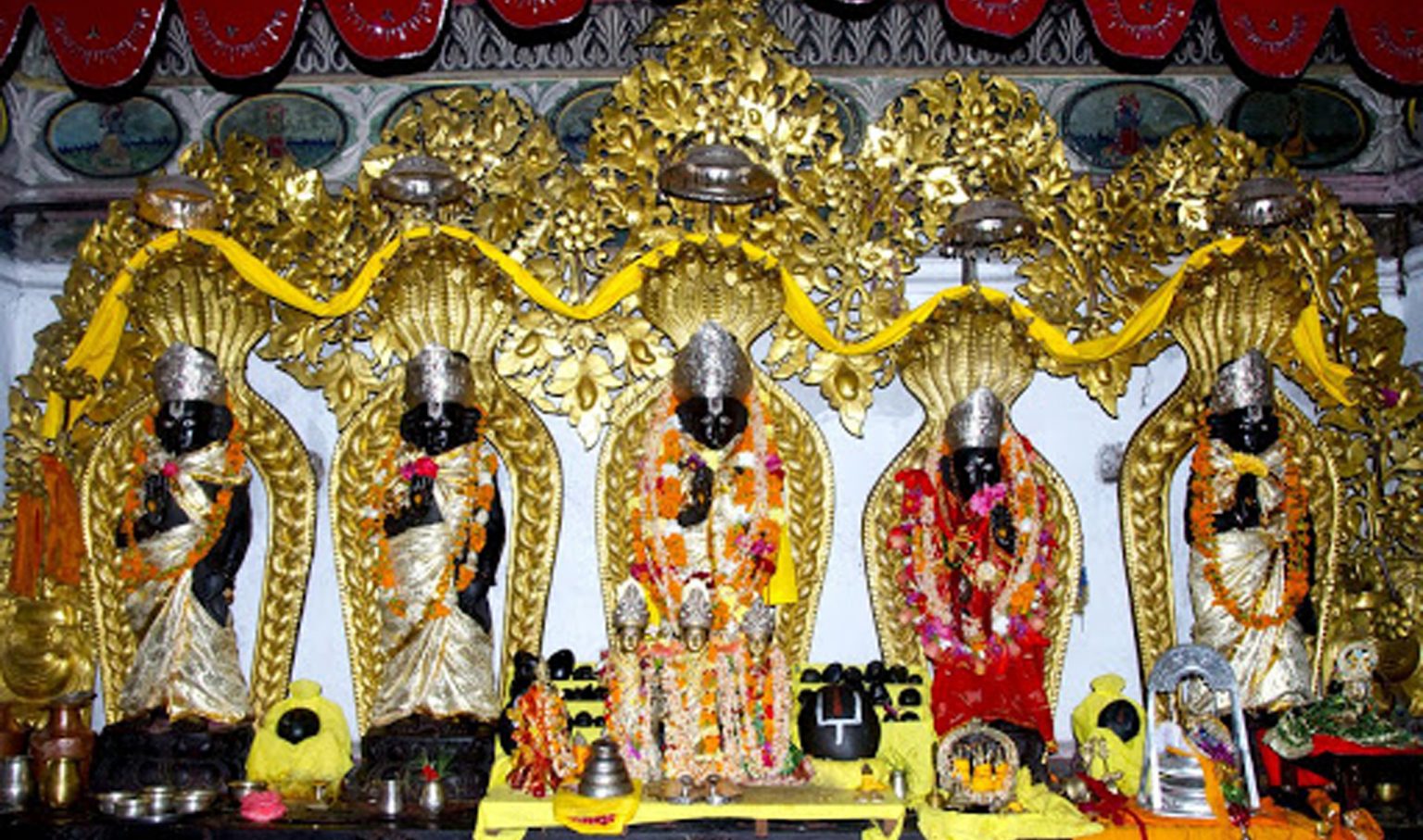 रामनवमी पर्व मनाइँदै