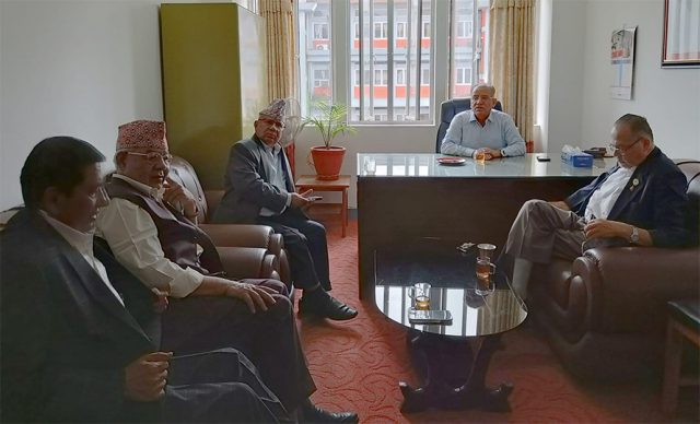 तीन दलको निर्णयः गठबन्धन कायम राख्दै विचार मिल्नेसँग एकता