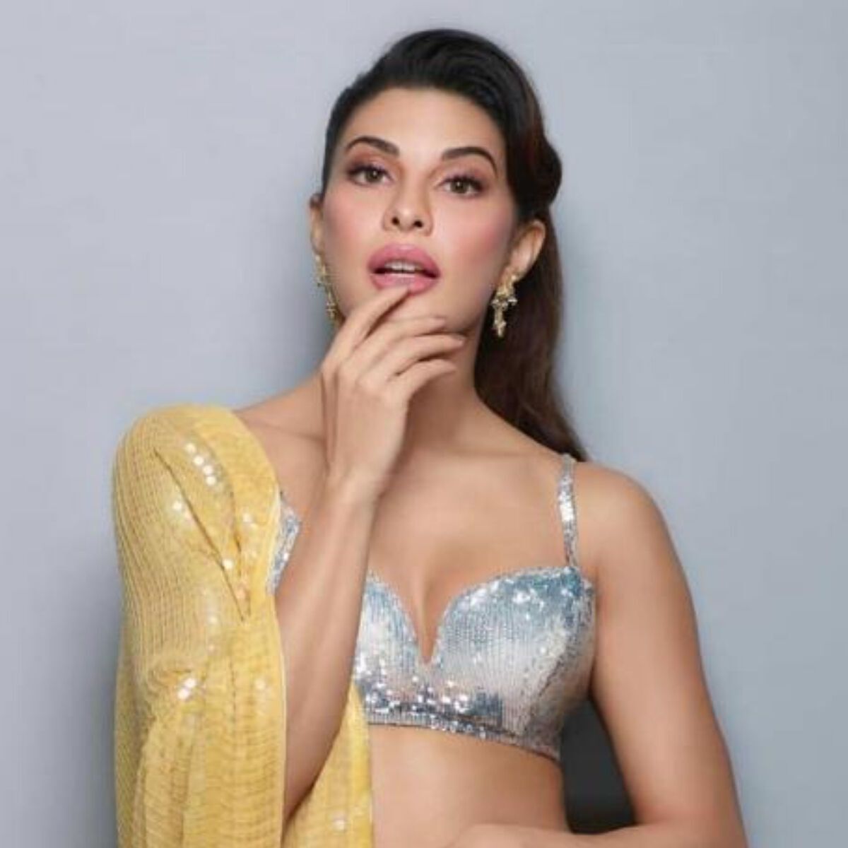 ज्याकलिनसँग तर्किँदै बलिउड निर्माता