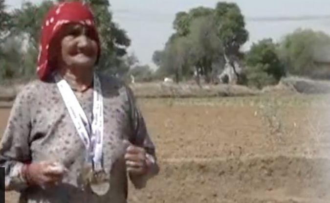 १०५ वर्षीया भारतीय बजैले राखिन् दौडमा नयाँ कीर्तिमान