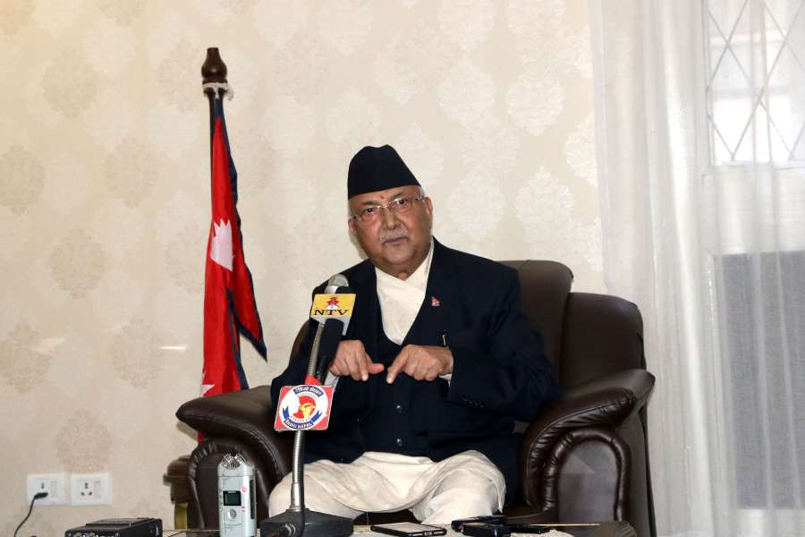 महिलामुखी एमालेको घोषणापत्र, स्यानिटरी प्याड खरिद गर्न १५०० रुपैयाँ दिने